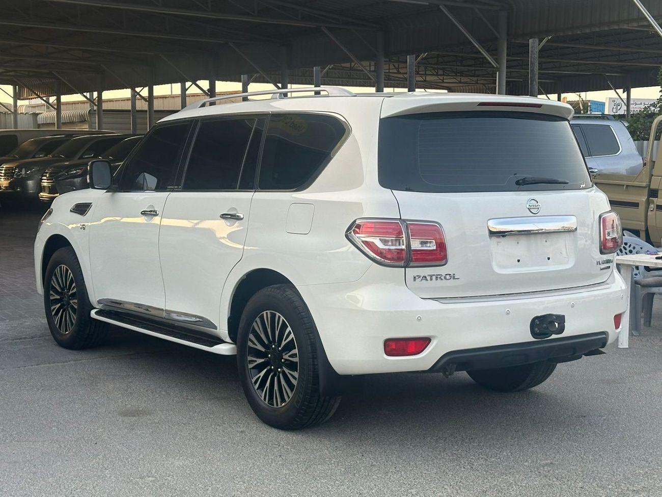 نيسان باترول LE T1