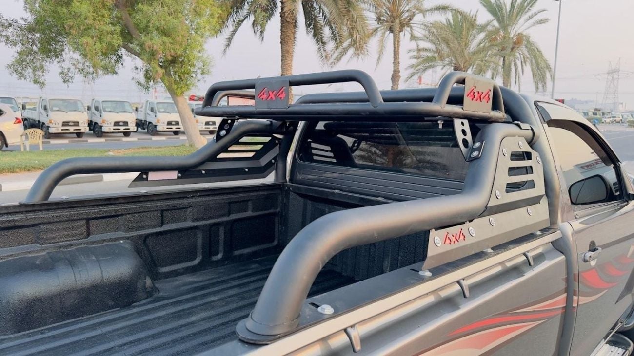 تويوتا هيلوكس -