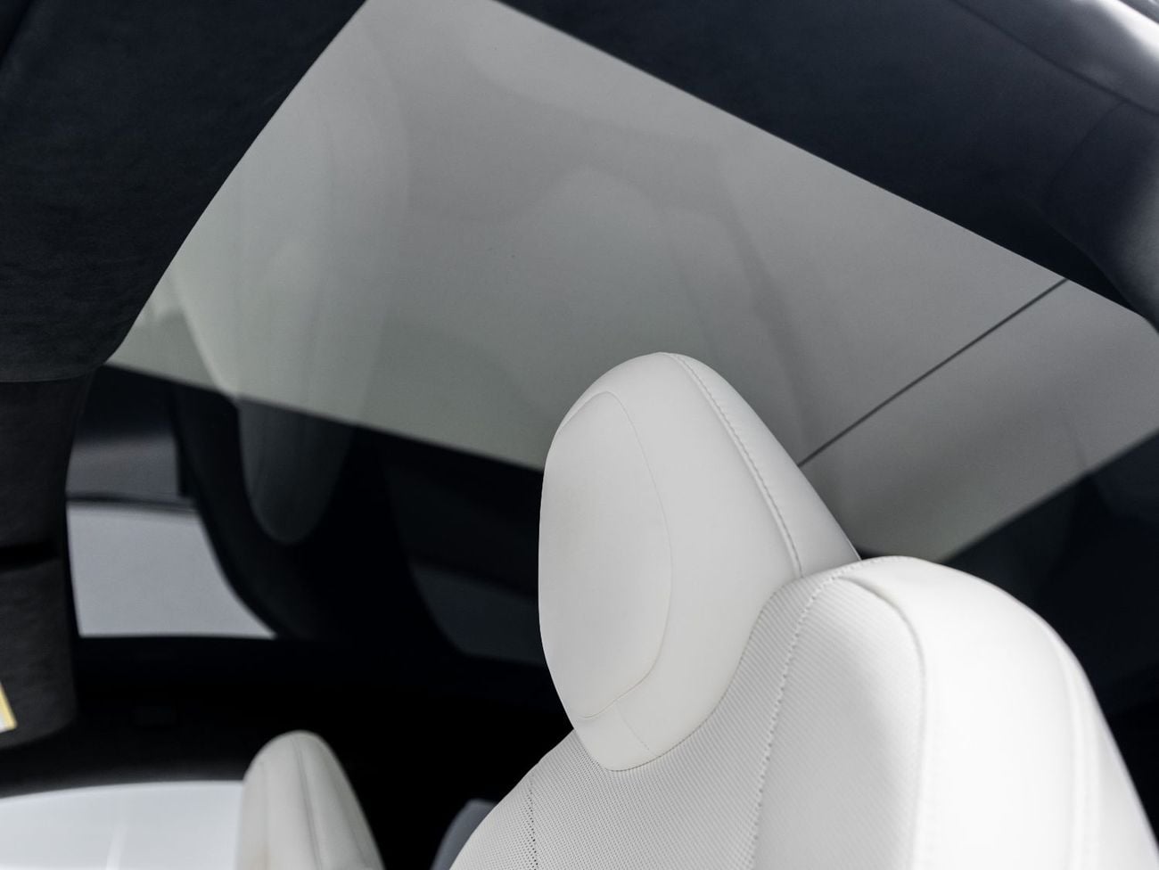 تسلا Model S Long Range (AWD) 2023 Tesla Model S Performance, 100kWh, 4WD, 670bhp, Single Speed Automatic