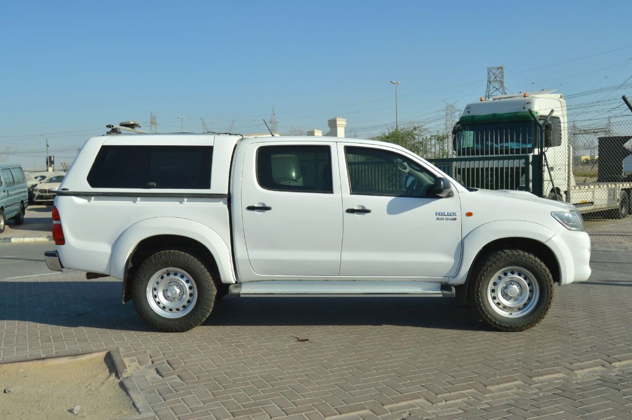 تويوتا هيلوكس Double cabin 3.0L, perfect inside and outside