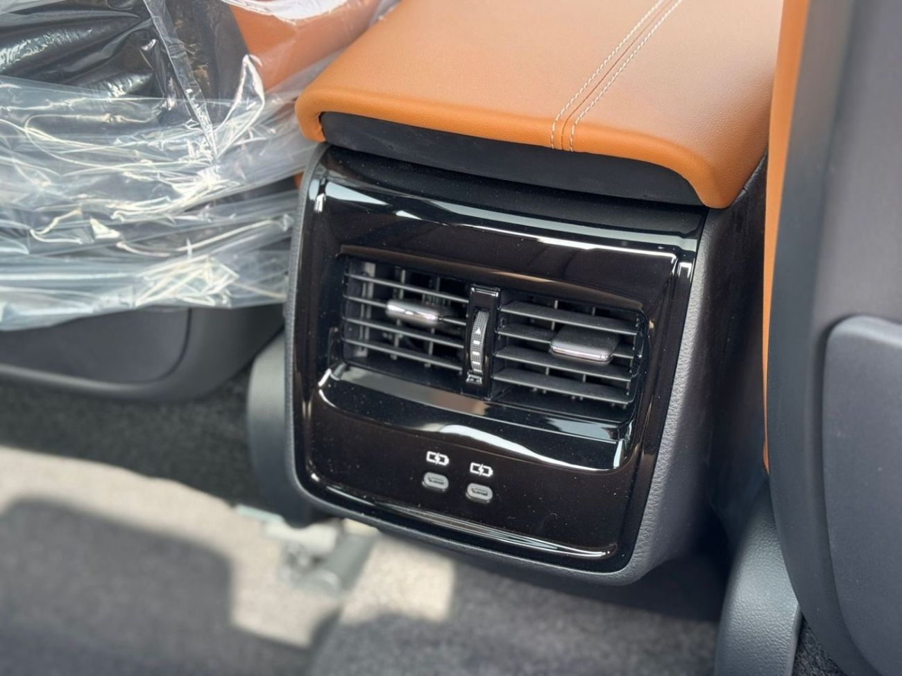 Toyota Avalon TOYOTA AVALON 2.5L HYBRID XLE 2024