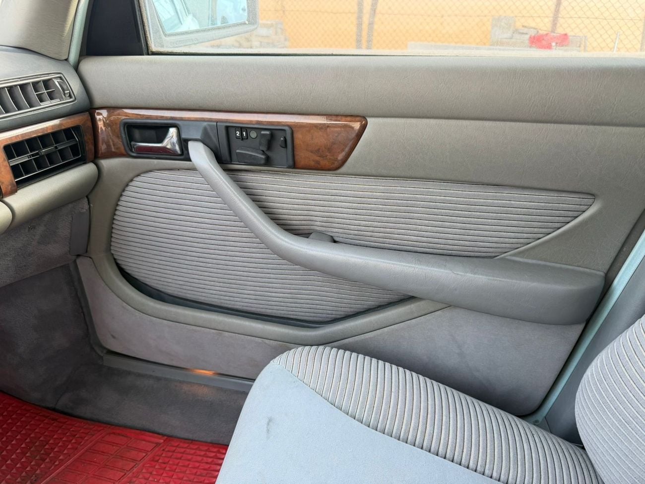 مرسيدس بنز 500 SEL