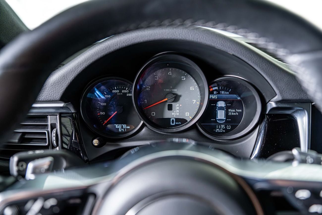 Porsche Macan S 3.0L (340 HP) Black On Black-21 Inch Rims-Red Brake Calipers-Low Mileage