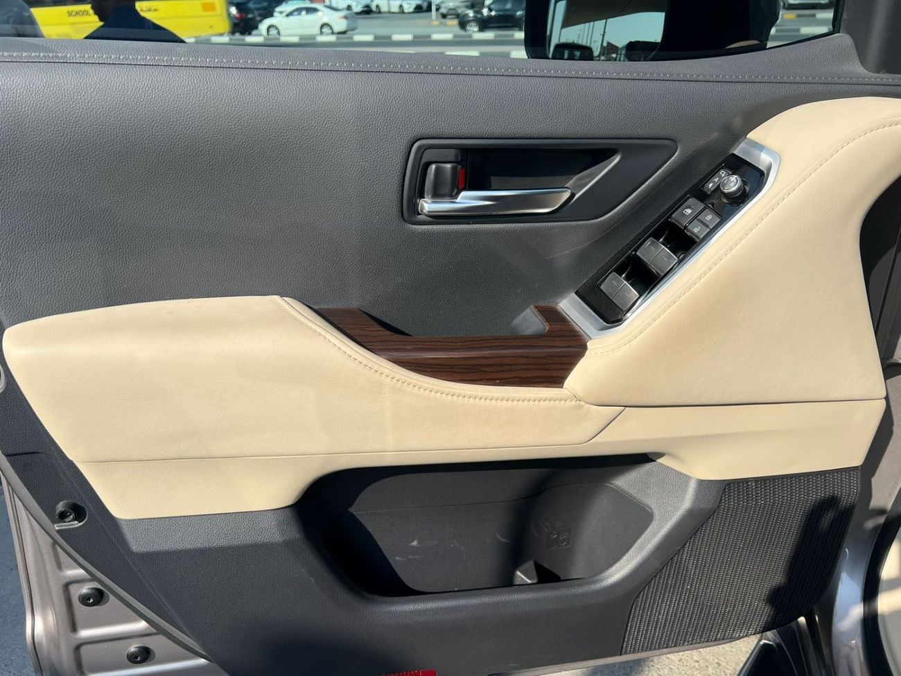 تويوتا لاند كروزر GXR 4.0L