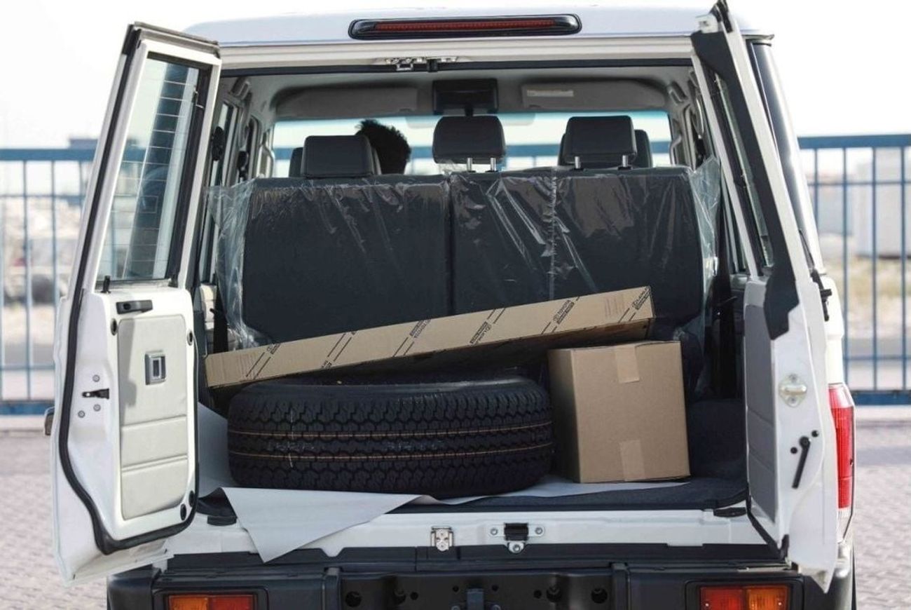 Toyota Land Cruiser 70 2024 Toyota LC76 4.0 Hard Top LX HI - White inside Bluish Grey | Export Only