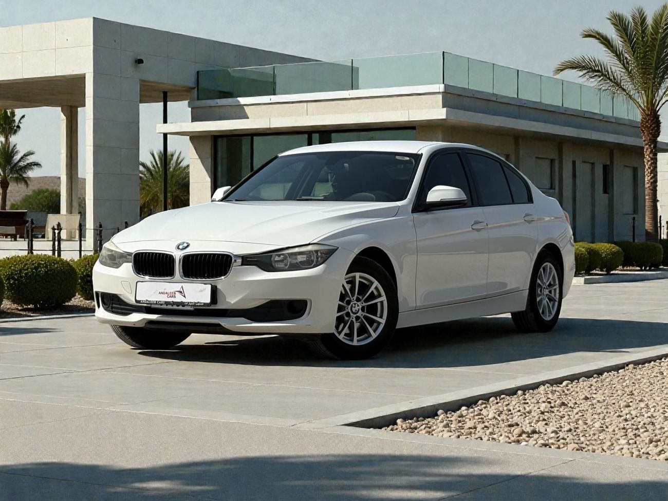 BMW 316i 316i 1.6T A/T | 2015 | GCC SPECS | AED 26,500