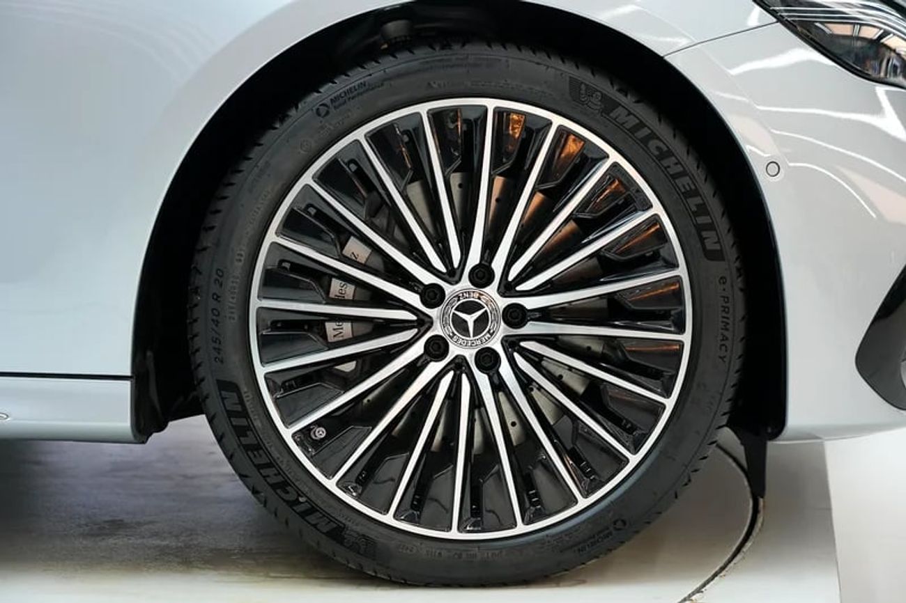 مرسيدس بنز E 200 كوبيه Summer Offer | E 200 | GCC 0km | Agency Warranty | AMG Sports Package