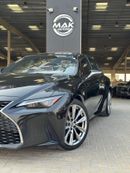 لكزس IS 350 محرك V6 سعة 3.5 لتر / طقم F-SPORT / استهلاك منخفض للموارد / رادار / مساعدة على الطريق / تبريد وتدفئة