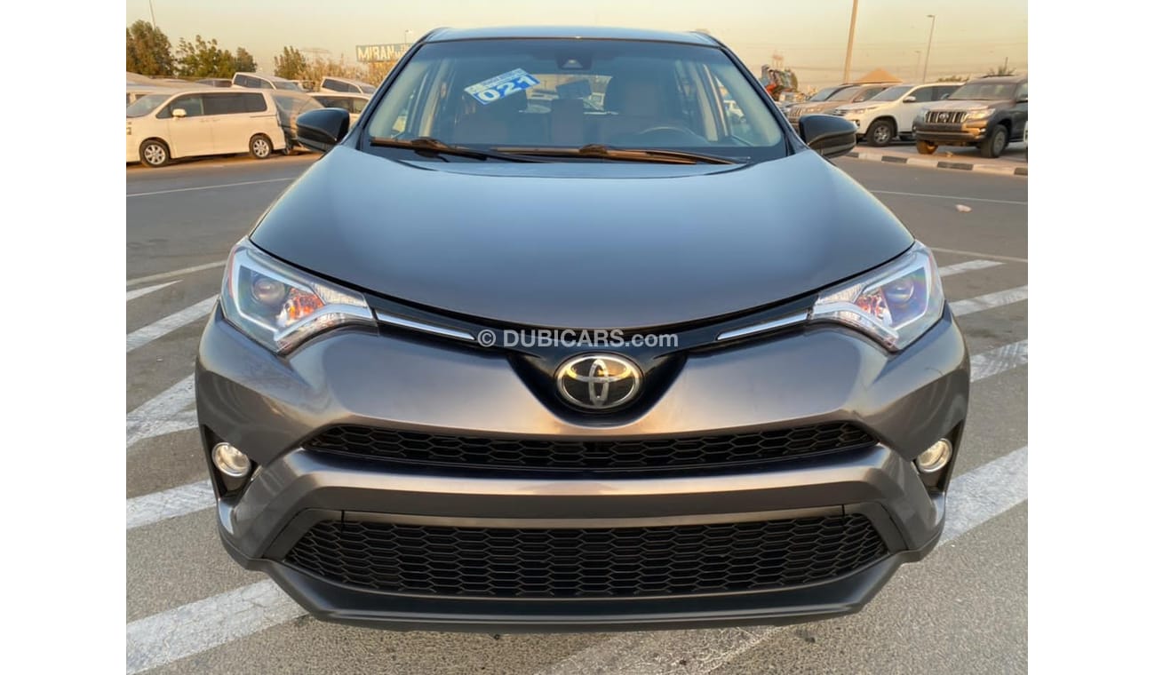 Toyota RAV4 2018 TOYOTA RAV 4 AWD LE MID OPTION