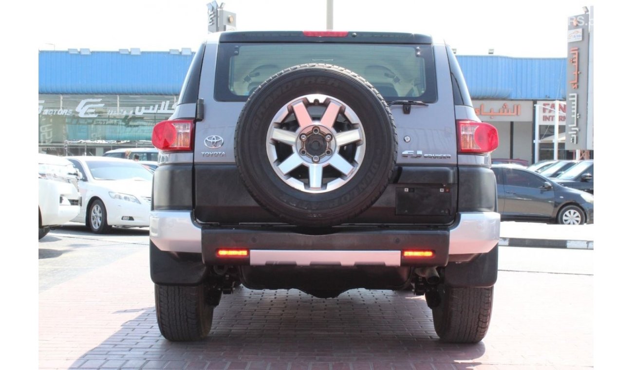 Toyota FJ Cruiser GXR 4.0 2017 GCC AL FUTTAIM SINGLE OWNER IN MINT CONDITION