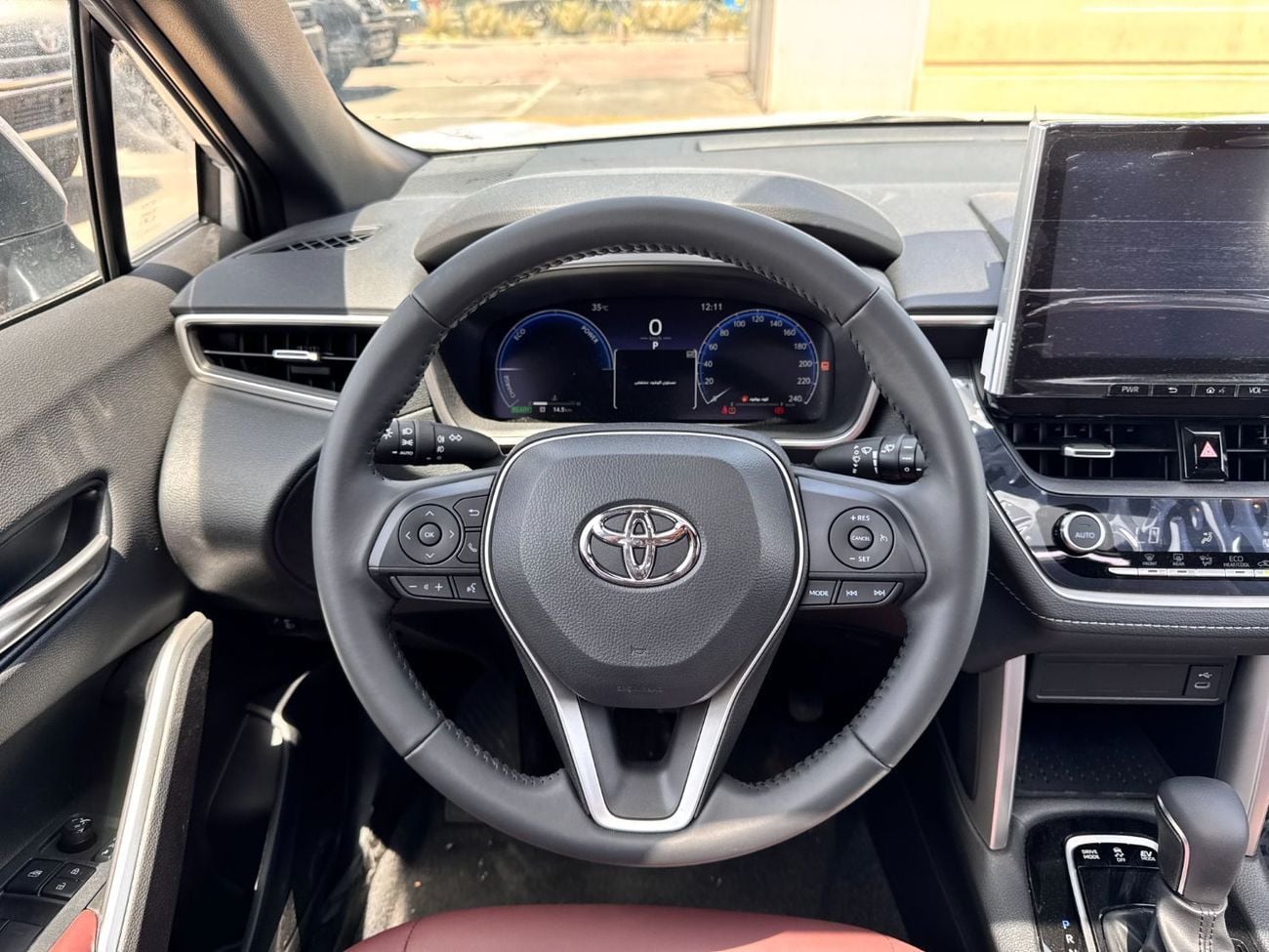 تويوتا كورولا كروس LTD HEV 2026 TOYOTA COROLLA CROSSOVER 1.8L HYBRID PETROL A/T SUNROOF FULL GCC BRAND NEW 0KM
