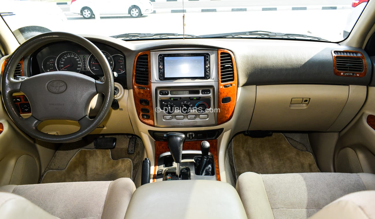 تويوتا لاند كروزر GXR V6