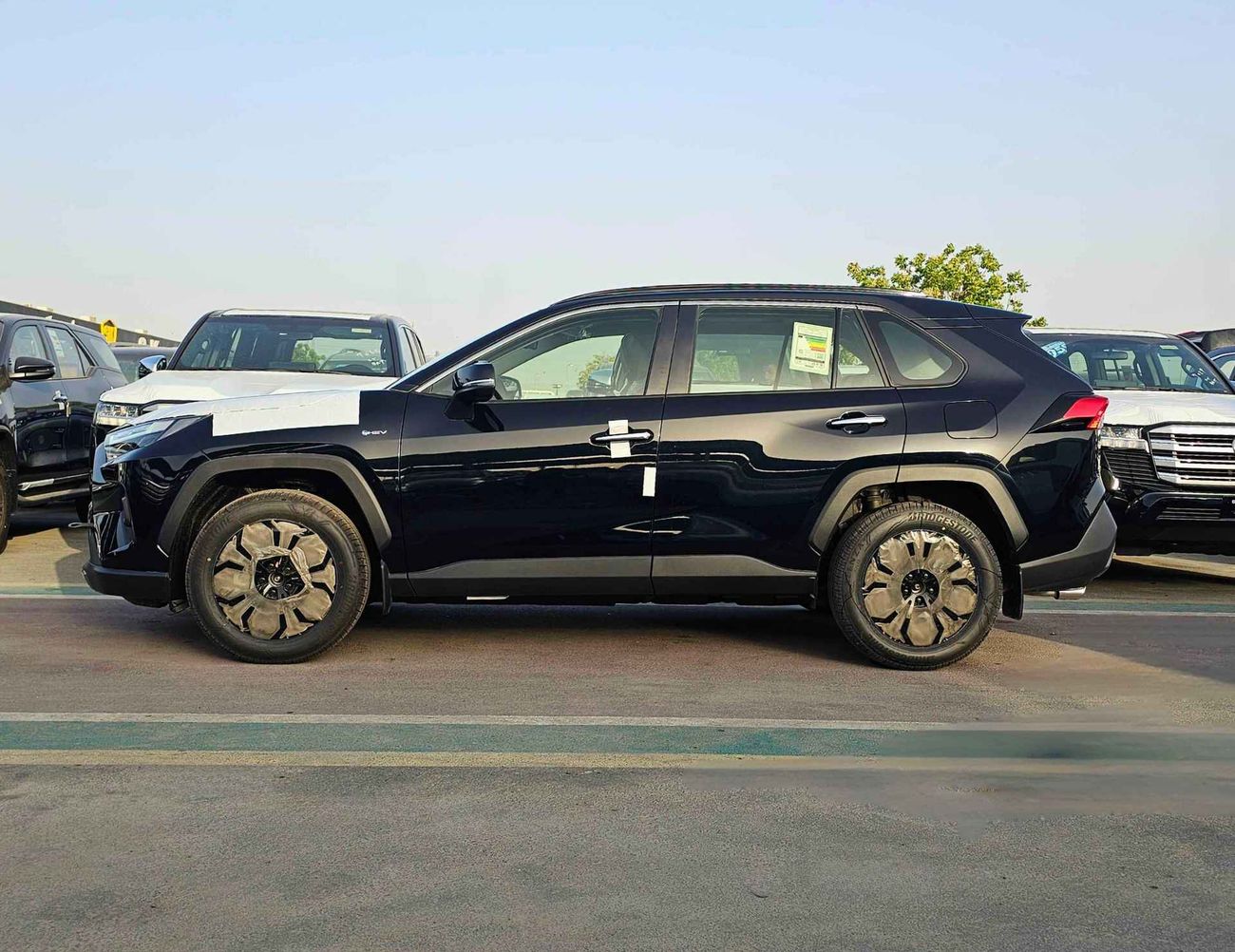 تويوتا راف ٤ EURO 6 / Full Option / 2.5L Hybrid With Panoramic Roof / 4WD CODE # RAVHH