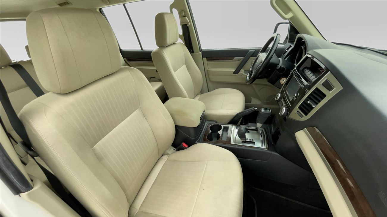 Mitsubishi Pajero GLS LOW LINE 3.5 | Zero Down Payment | Home Test Drive