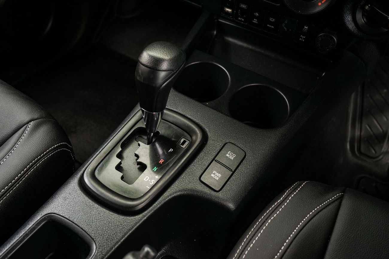 Toyota Hilux SMART CAB SINGLE CABIN