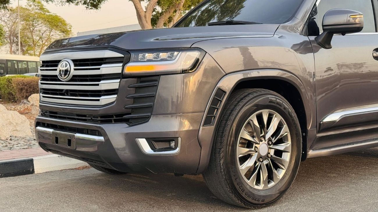 Toyota Land Cruiser MODIFIED TO LC 300 2025 | 4.0L PETROL ENGINE | LHD | AUTOMATIC TRANSMISSION | 4WD