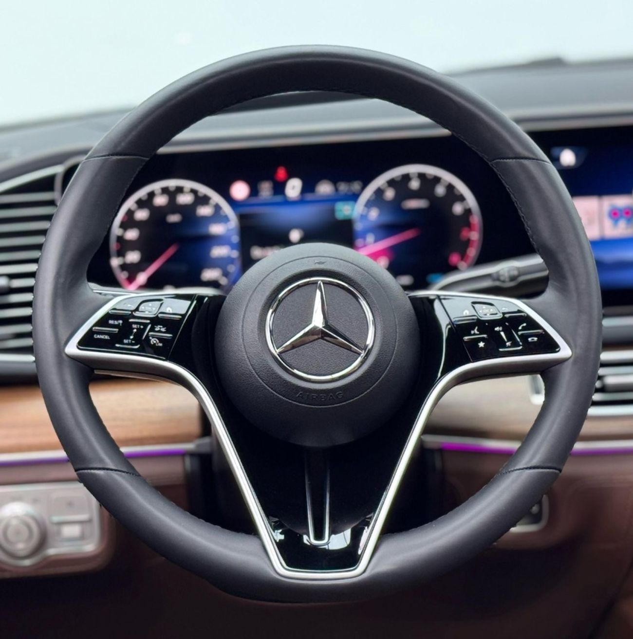 Mercedes-Benz GLE 450 AMG 2024 Mercedes Benz GLE450 AMG 4MATIC, 2029 Mercedes Warranty, Full Service History, Very Low Km, GCC