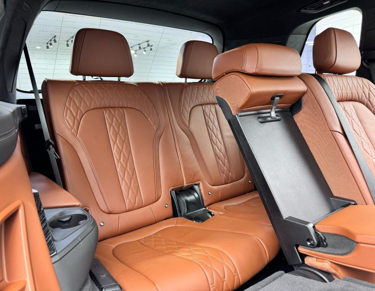 بي أم دبليو X7 40i M Sport Premium 3.0L 2022 BMW X7 xDrive40i M-Sport, 2026 BMW Warranty + Service Pack, Fully Load