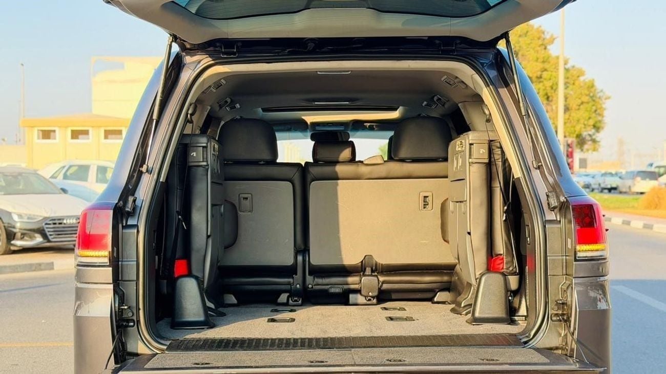 Toyota Land Cruiser MODIFIED TO LC300 MODEL | PUSH START | SUNROOF | AT | 4.5L | POWER SEATS