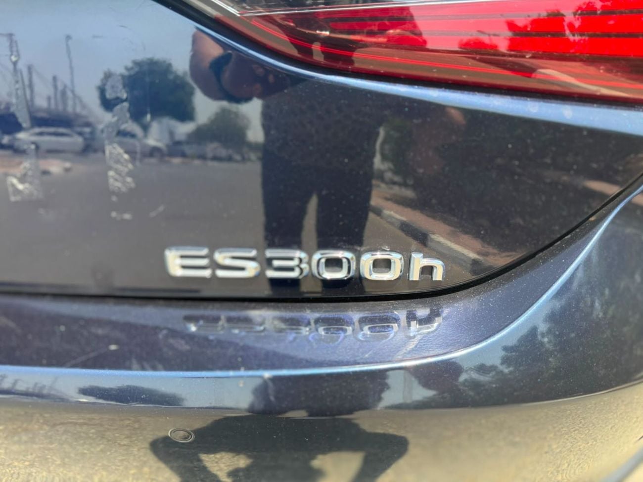 Lexus ES300h LEXUS ES 300 Hybrid 2.5L Premier Option 2023 Model