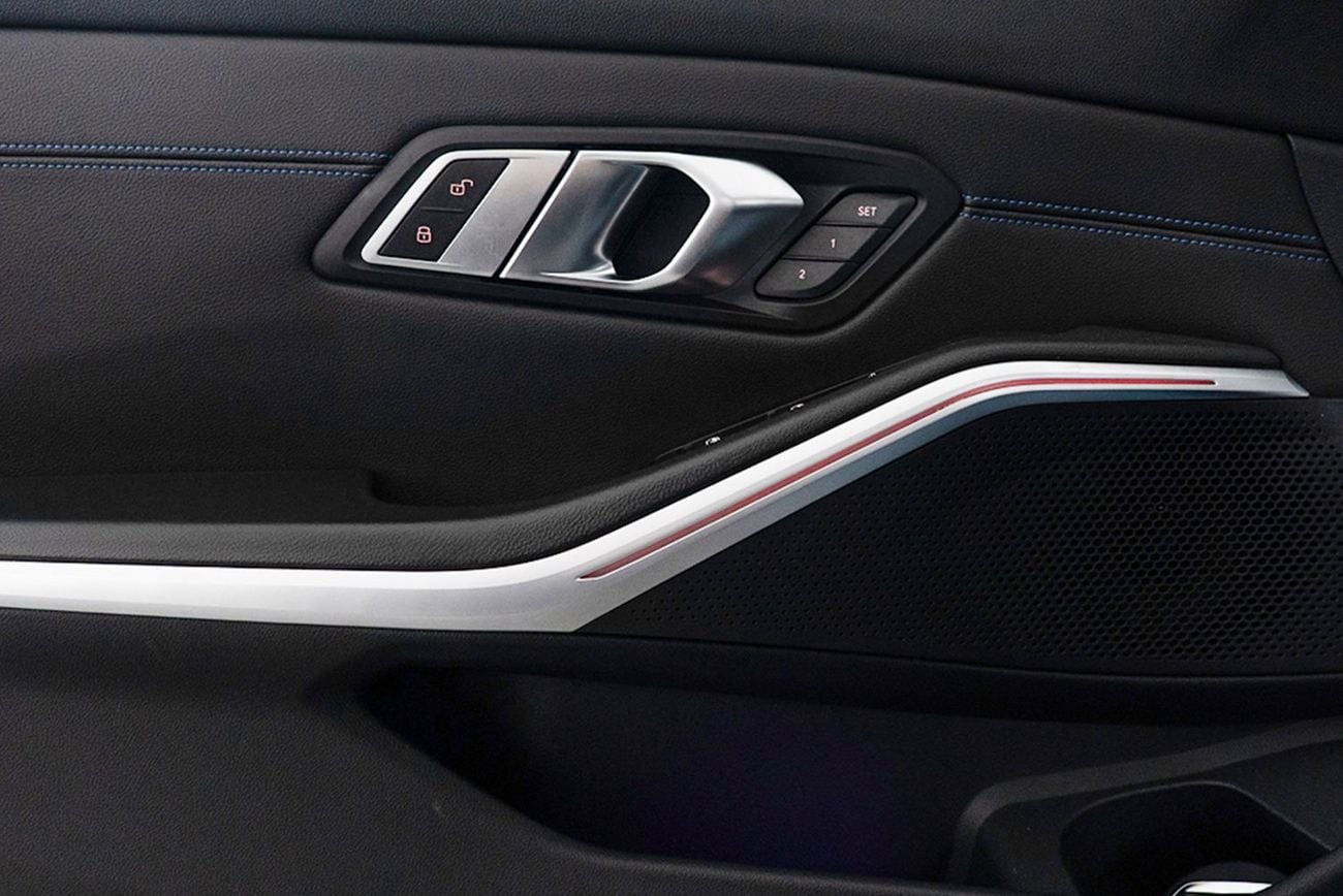 بي أم دبليو 330i M Sport 2.0L (258 HP)