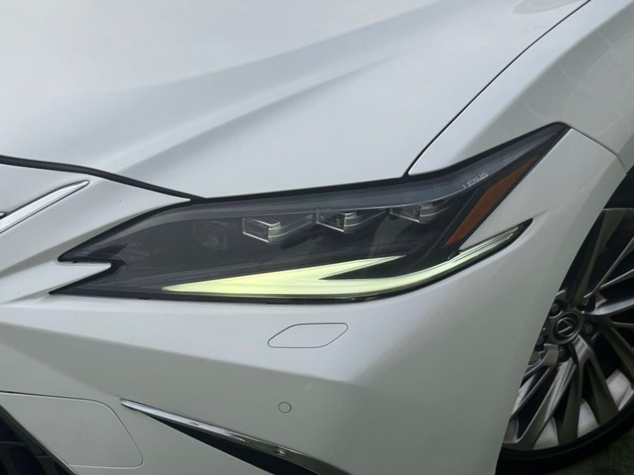 Lexus ES350 PLATINUM