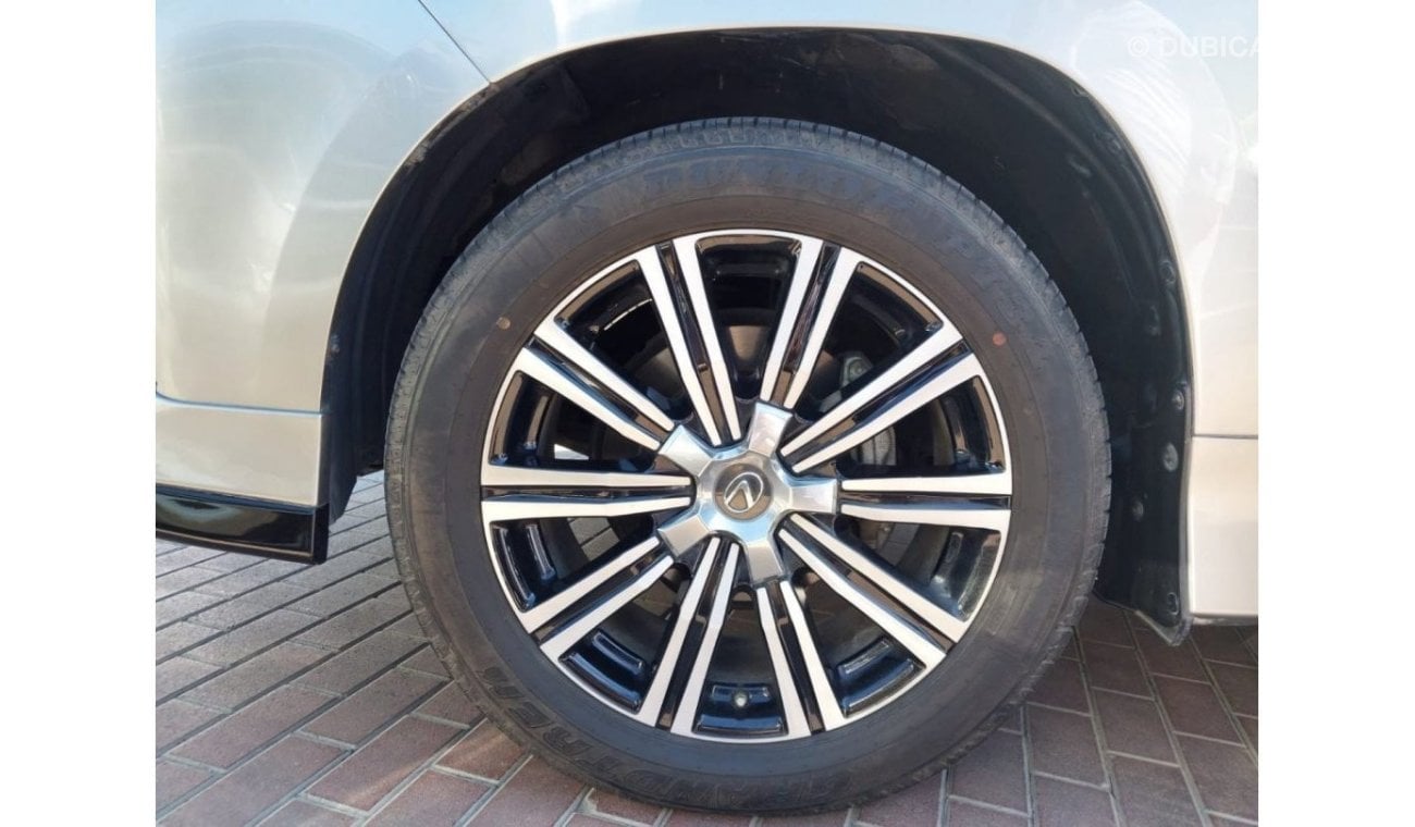 Lexus LX 570 LEXUS LX5704YEARS OR 150 KM WARRANTY FROM ALFUTTAIMI