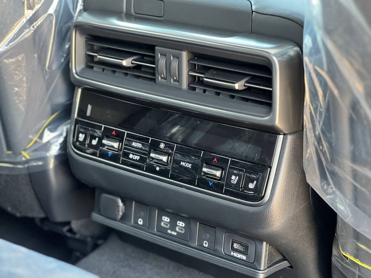 Lexus LX600 OVERTRAIL OVER-TRAIL 3.5L PTR A/T // 2025 // FULL OPTION WITH OFF ROAD TYRE , RADAR , HEAD UP DISPLA