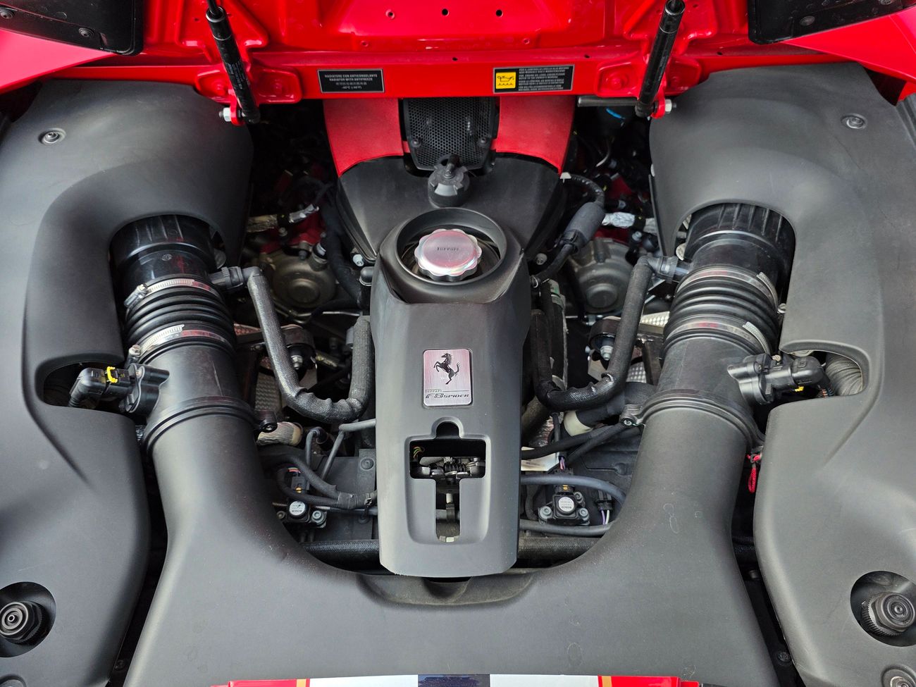 فيراري ف ٨ سبيدر