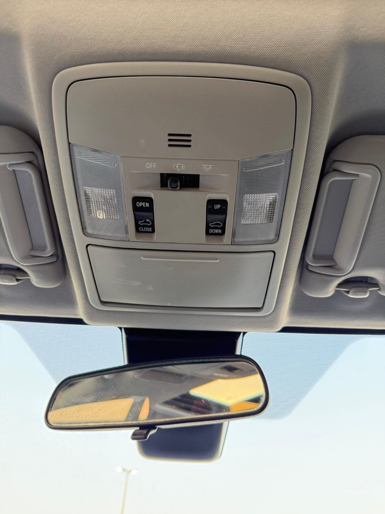 تويوتا راف ٤ XLE 2.5L