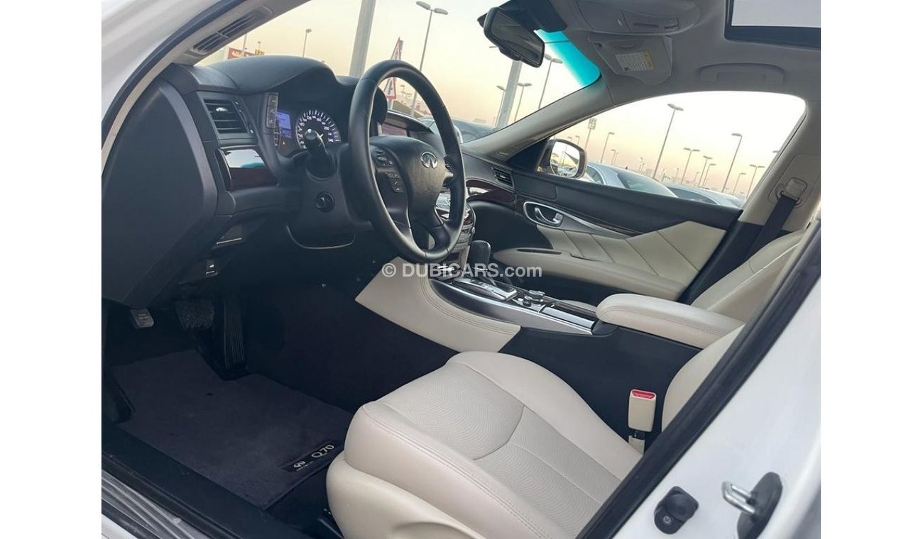 Infiniti Q70 Luxury Infiniti Q70_Gcc_2017_Excellent_Condition _Full option