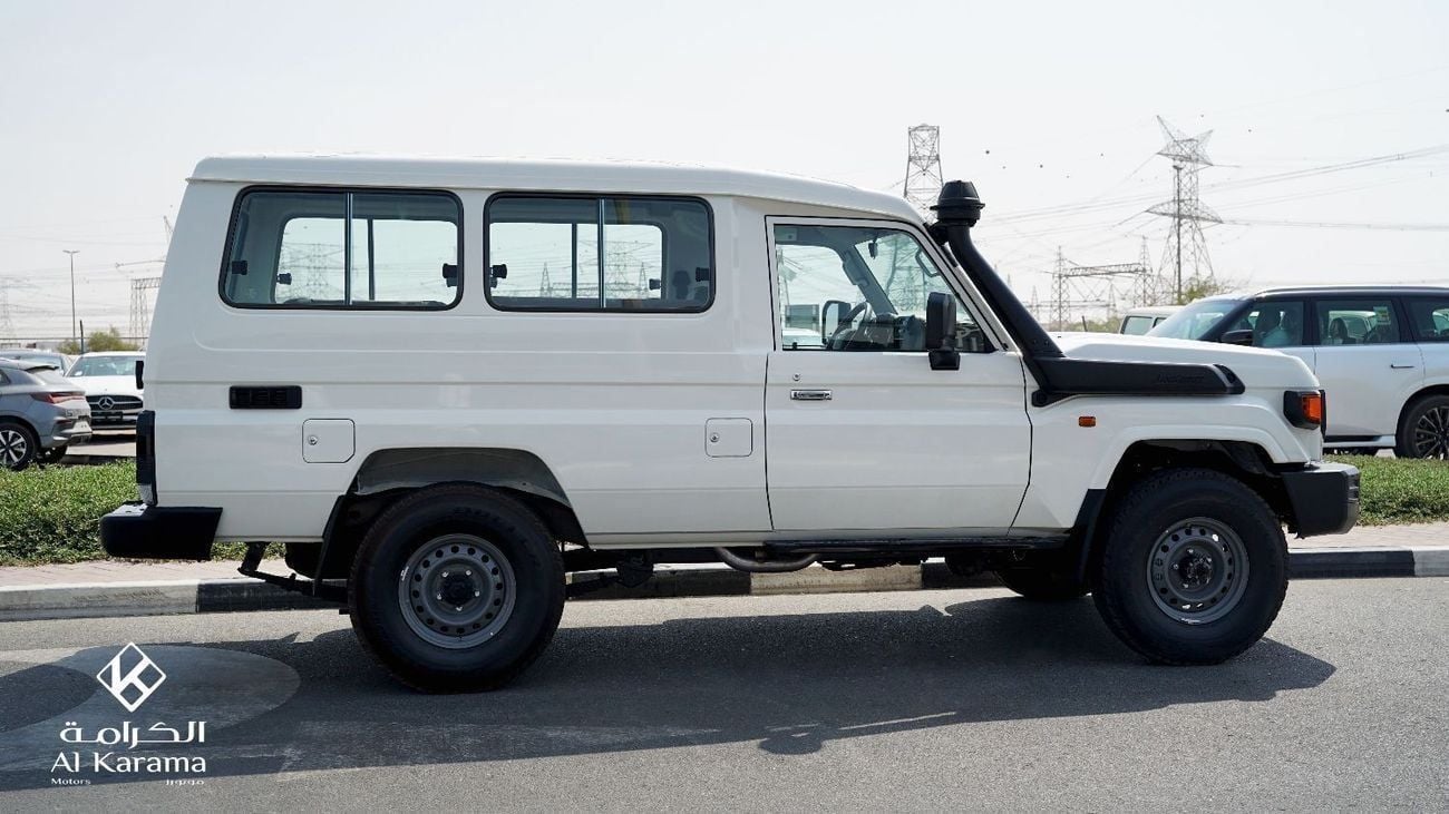 Toyota Land Cruiser 70 2.8L Diesel | Manual 4x4 Drive | GCC Specs | 40th Anniversary Edition | Dual Tank | 3 Door