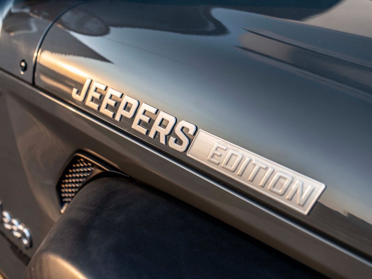 Jeep Wrangler Unlimited Sport 3.6L A/T