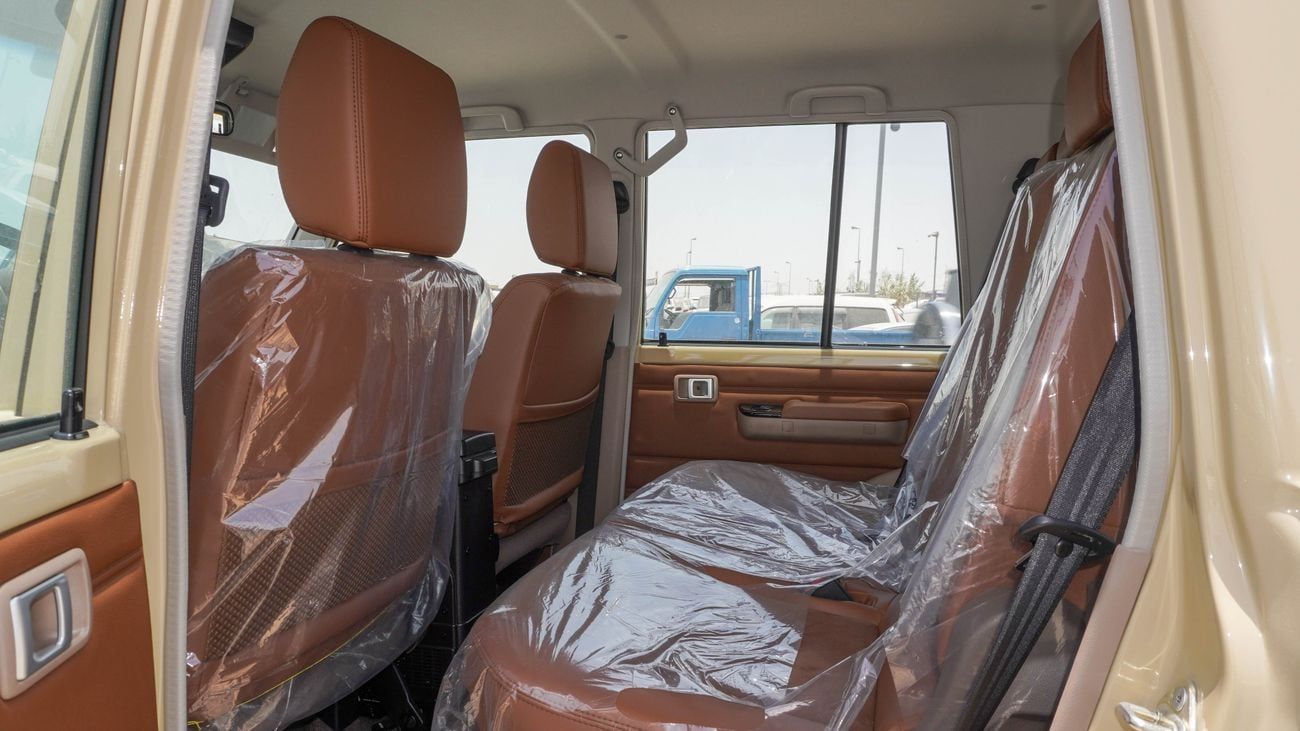 تويوتا لاند كروزر 70 LX 4.0 L V6