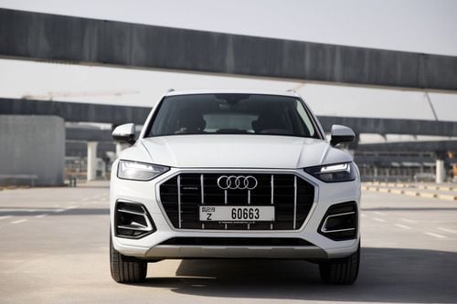 Audi Q5 45 TFSI Quattro Design 2.0L Audi Q5 2022 GCC specs