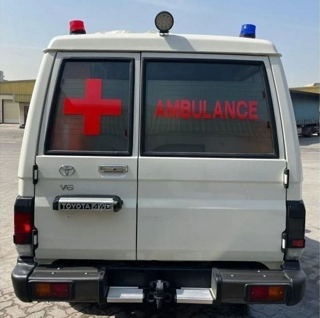 Toyota Land Cruiser 70 LAND CRUISER LC78 4.2L AMBULANCE