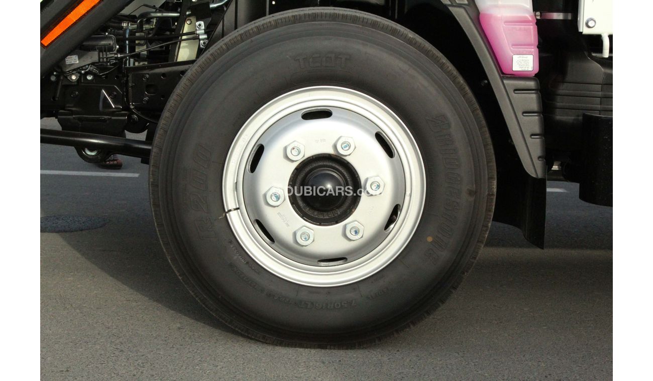 Mitsubishi Fuso Canter 4.2 ton 2019 model with cargo body only for export.