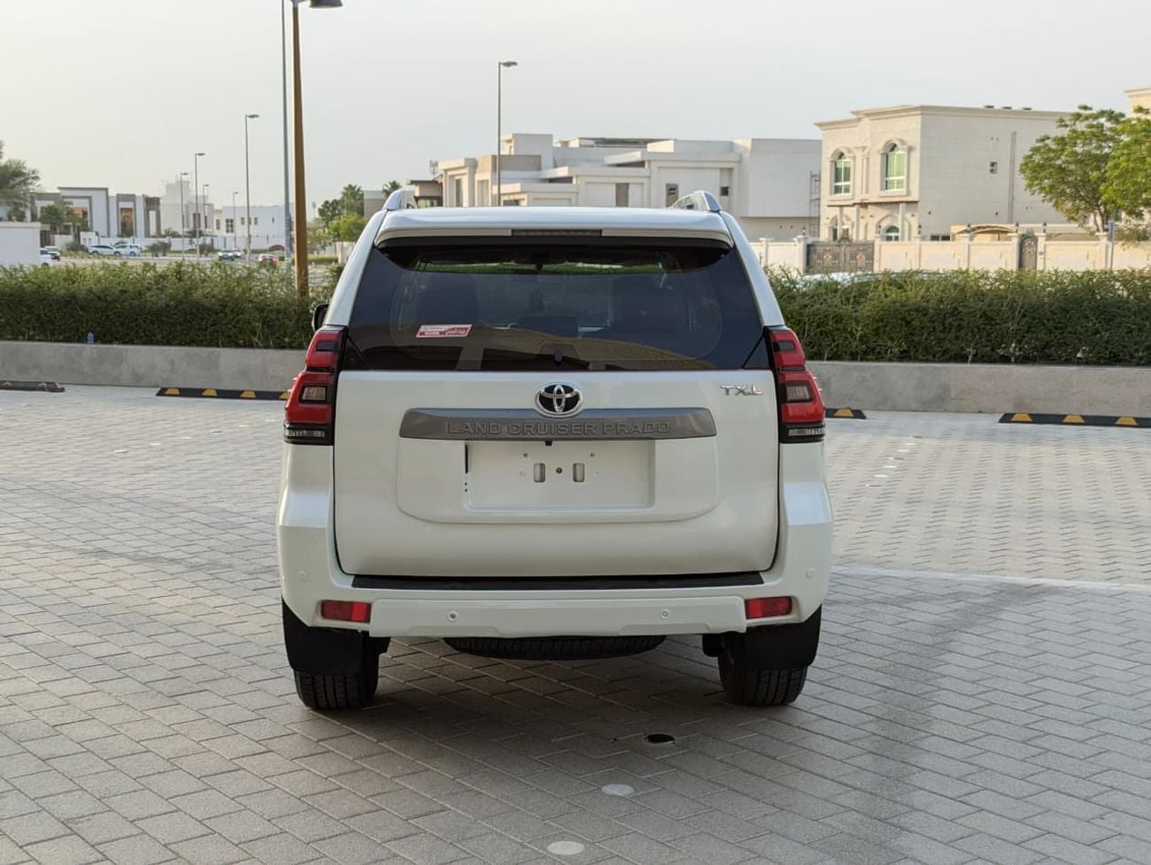Toyota Prado 2020 Toyota Prado TXL - 3.0L V4 - 4WD- Deisel -GCC- Push Start With Fridge