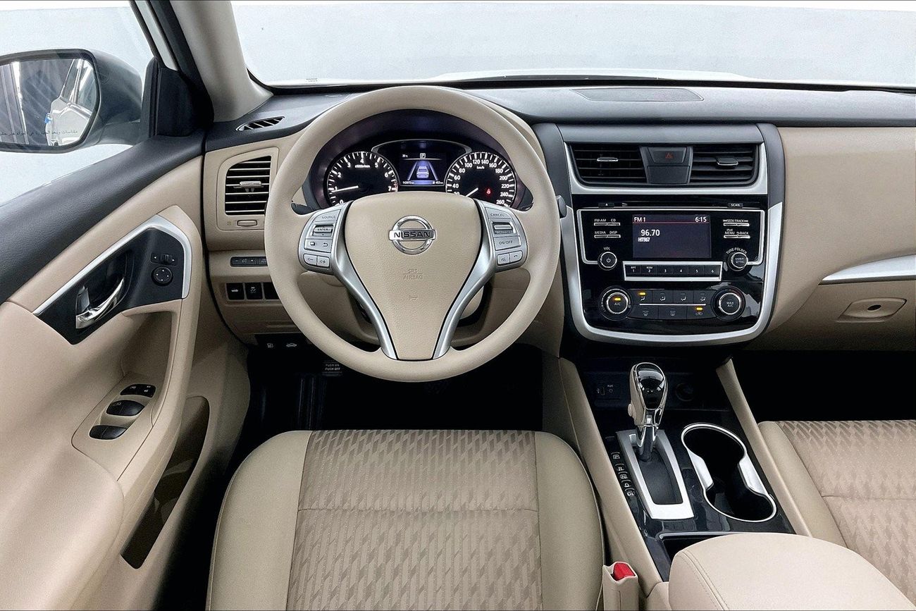 Nissan Altima SV| 1 year free warranty | Exclusive Eid offer