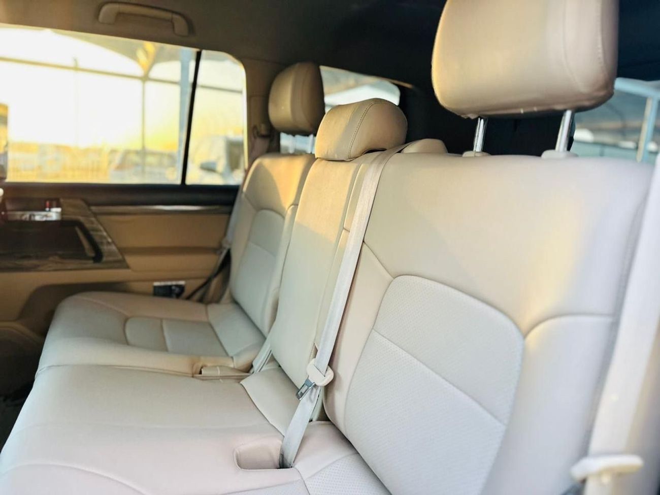 Toyota Land Cruiser GXR Toyota Landcruiser 2019 Facelift 2024 V6
