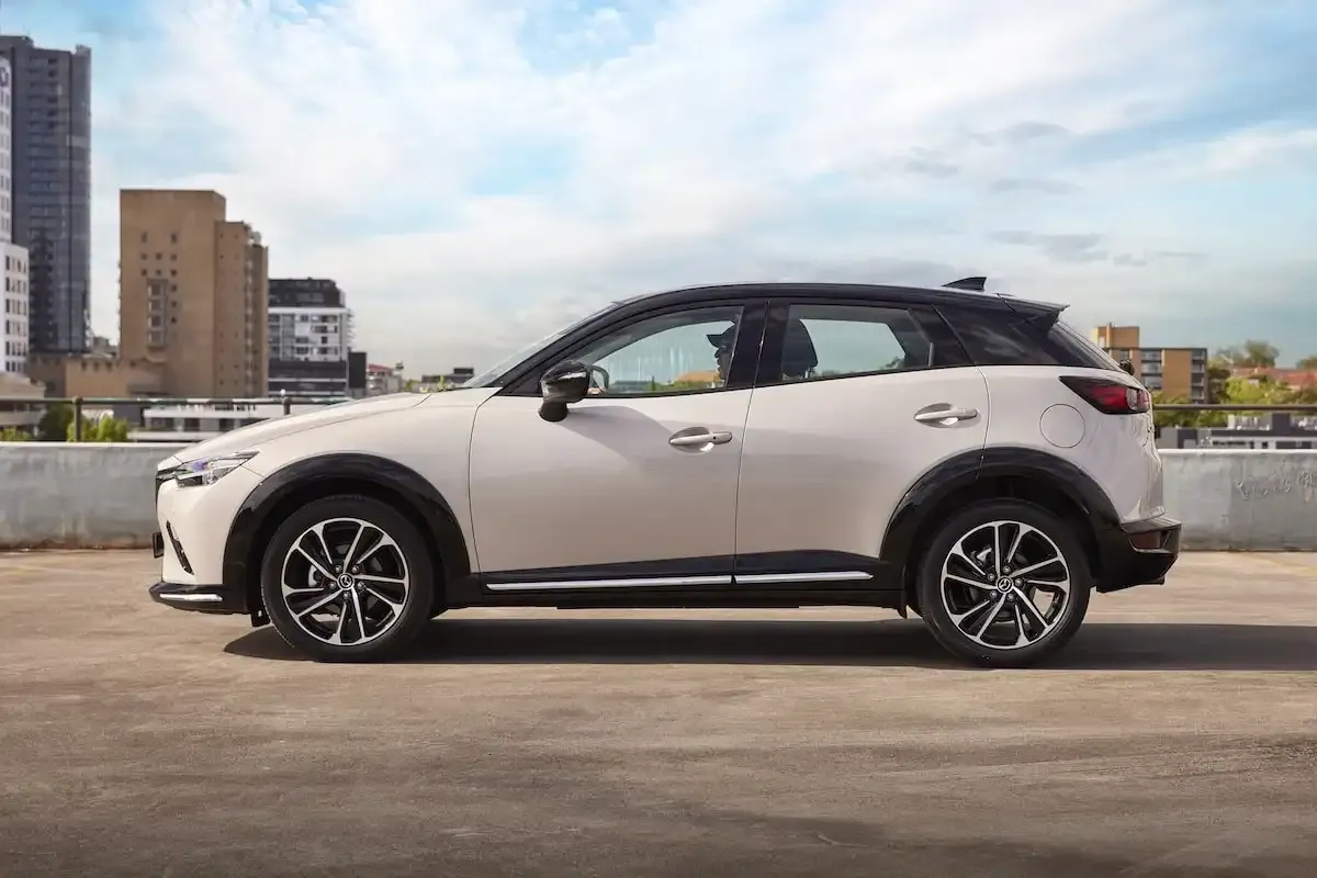 Mazda CX3 exterior - Side Profile