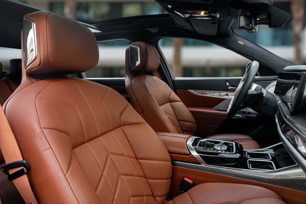 بي أم دبليو i7 i7 | 6,855 P.M | 0% Downpayment | Full BMW History