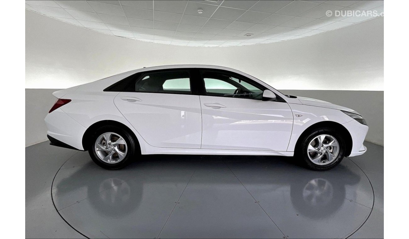 Hyundai Elantra Smart