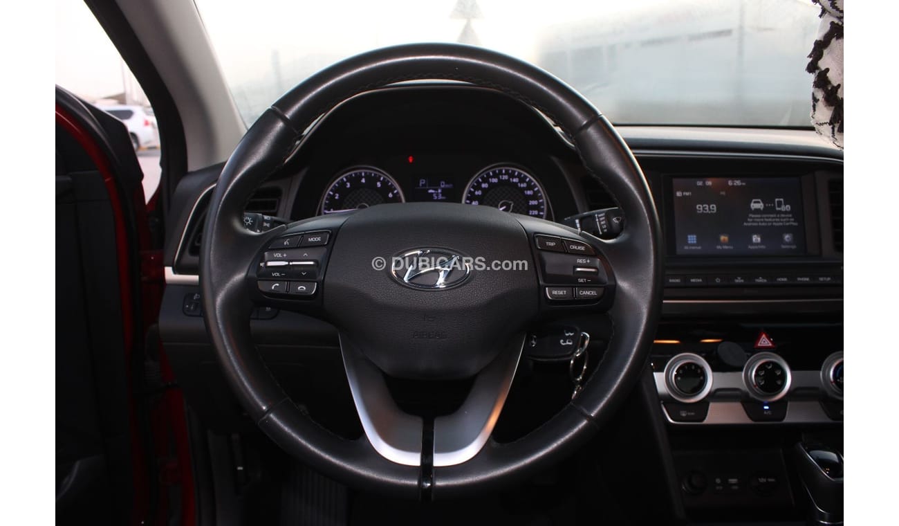 هيونداي إلانترا هيونداي إلنترا 2019 خليجي بحالة ممتازة بدون صبغ بدون حوادث نظيفه جدا من الداخل والخارج