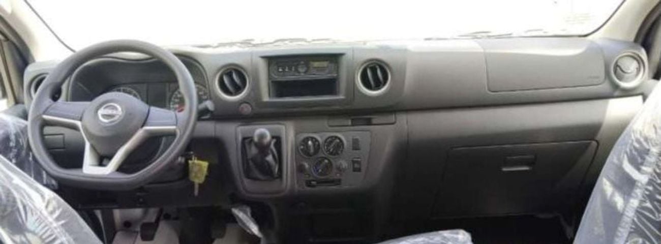 Nissan Urvan Microbus 13-Seater Manual (5-Door)