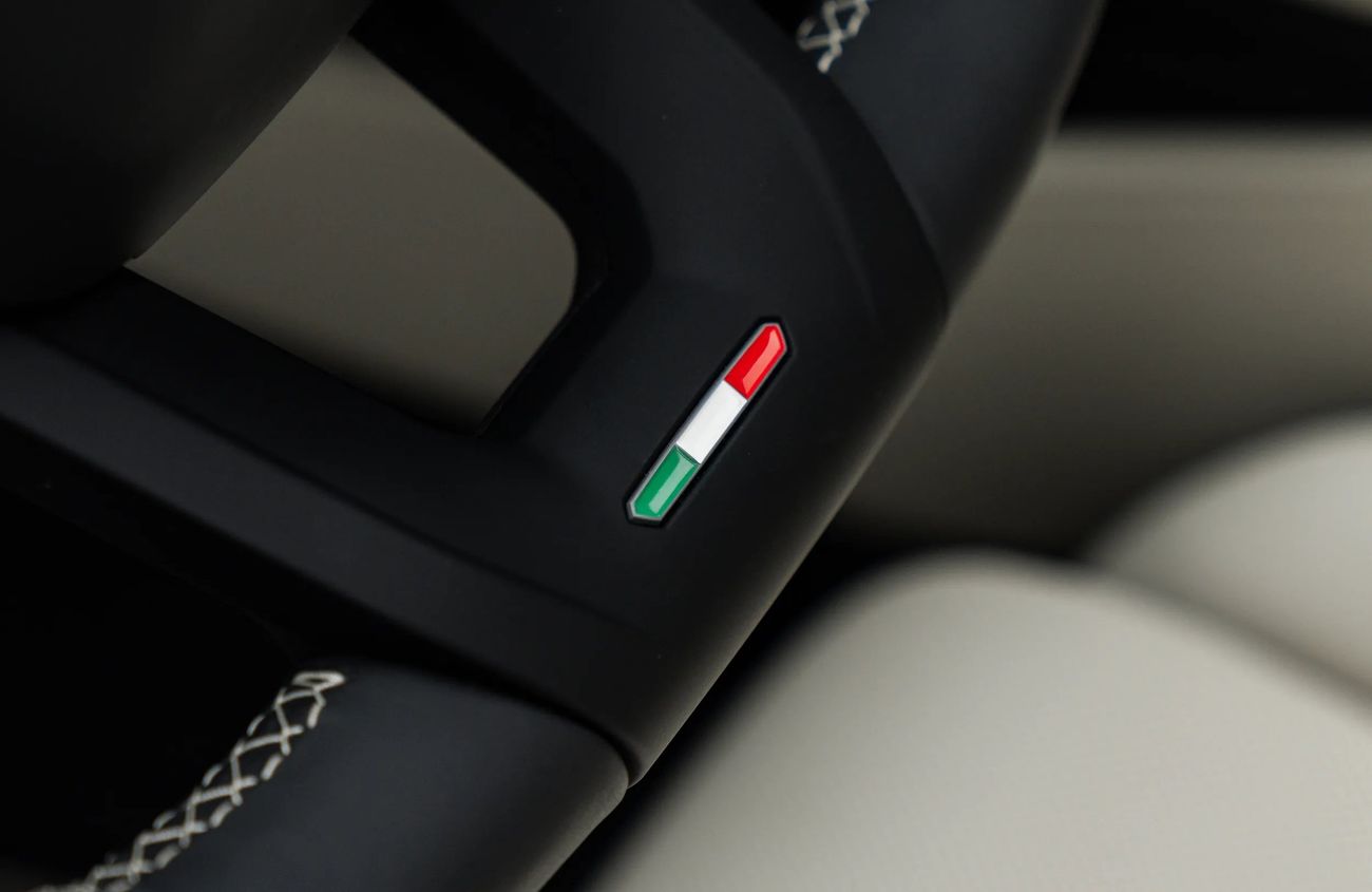 لامبورغيني اوروس 4.0L V8 Twin-Turbocharged Engine