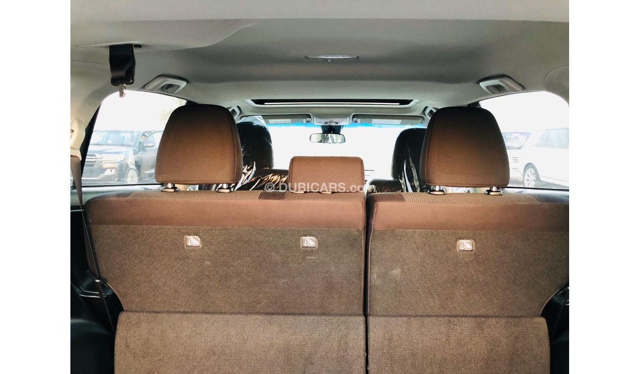 Toyota RAV4 DVD NAVIGATION SYSTEM, SUNROOF, 7 SEATS, 17" AW, CLEAN CONDITION