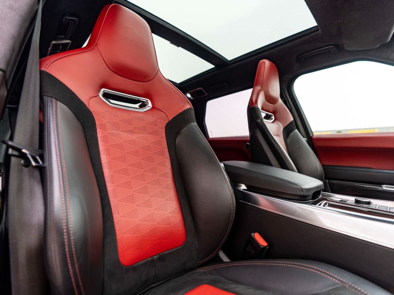 لاند روفر رينج روفر سبورت SVR 5.0L (550 HP)