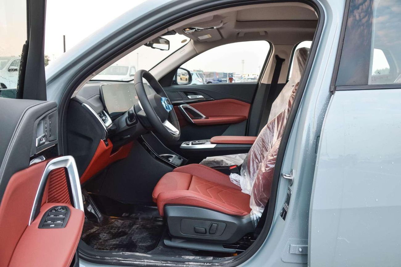 بي أم دبليو X2 BMW X2 SDRIVE 25i 2.0L FWD SUV 2025