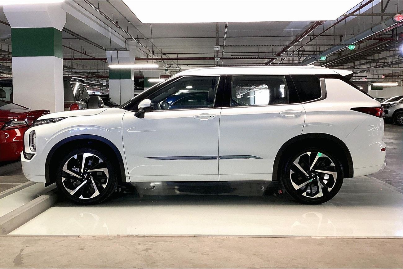 بي أم دبليو 318i M Sport | شامل الضمان | 0 ﺪﻔﻋﺓ ﺃﻮﻟﻯ